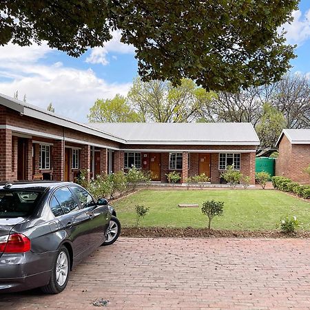 Village Lodge Harrismith Εξωτερικό φωτογραφία