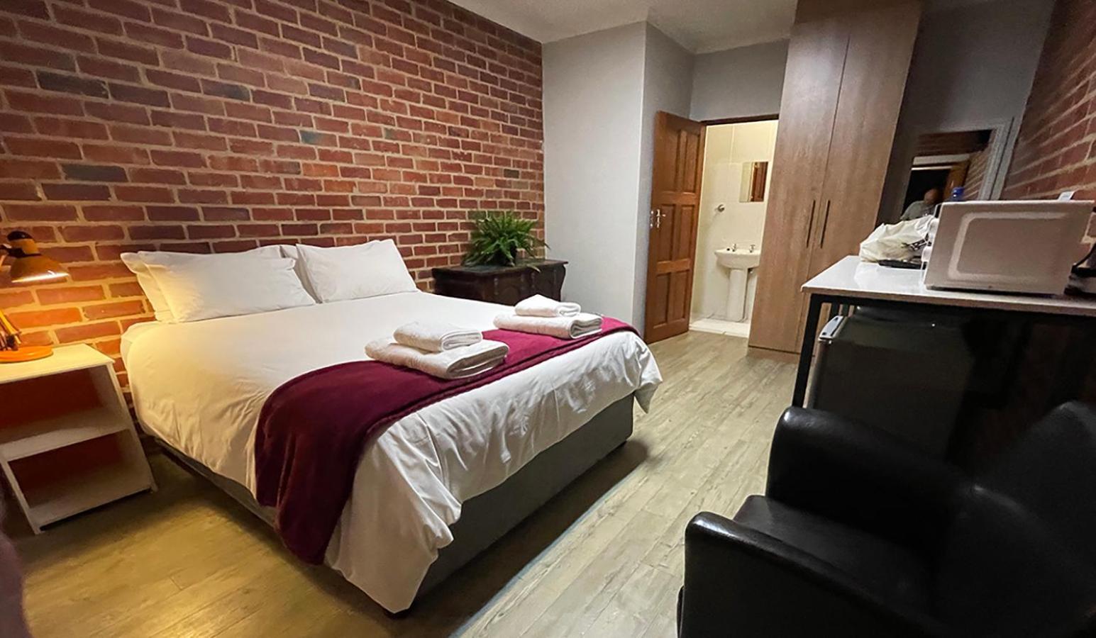 Village Lodge Harrismith Εξωτερικό φωτογραφία