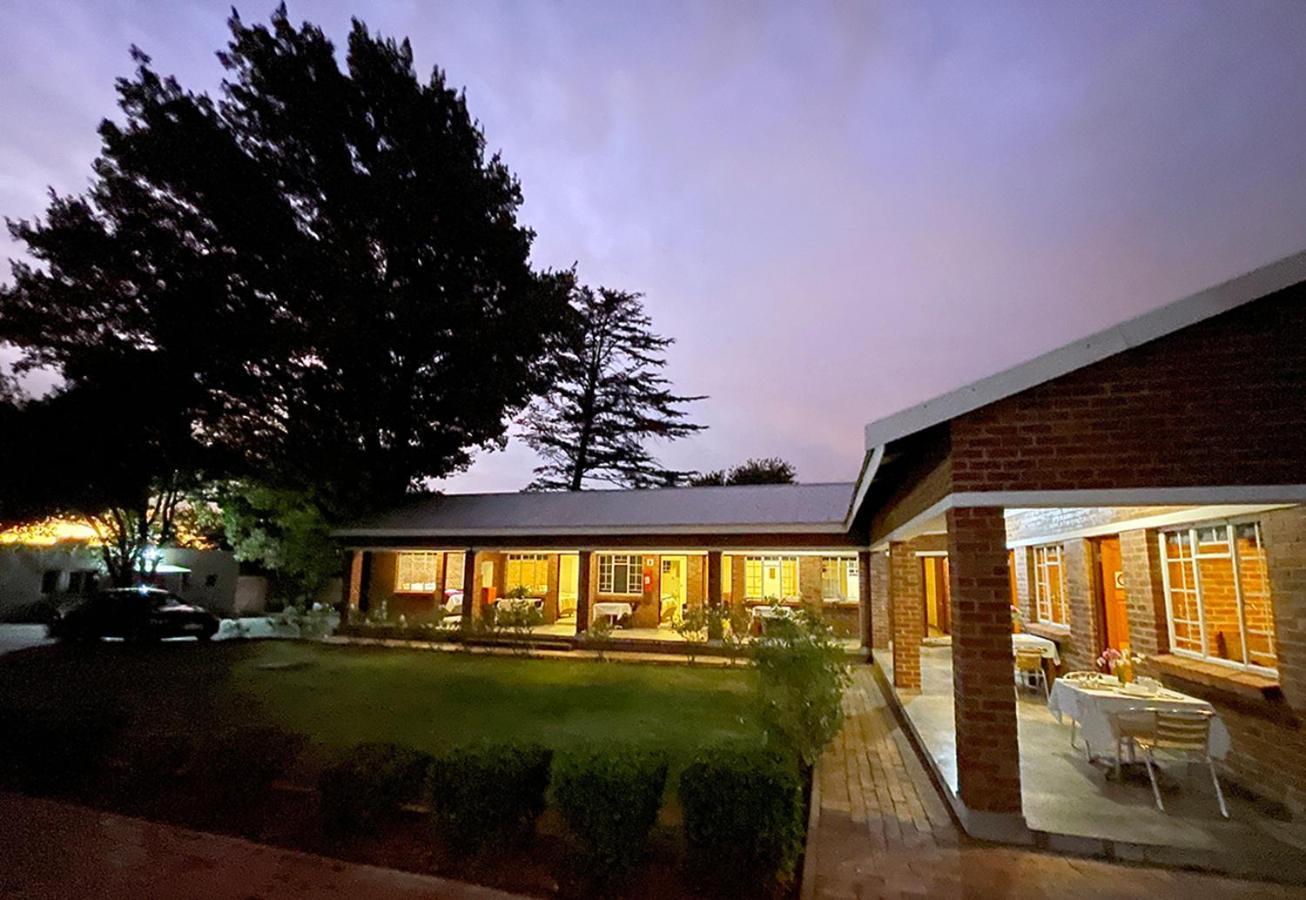 Village Lodge Harrismith Εξωτερικό φωτογραφία