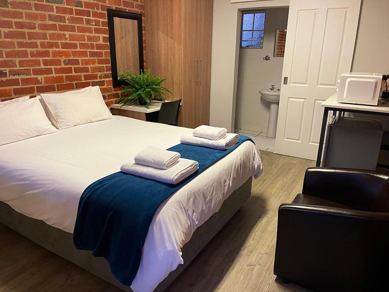 Village Lodge Harrismith Εξωτερικό φωτογραφία